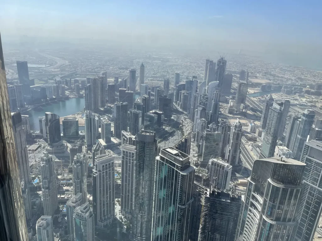 Blick von oben auf Dubai