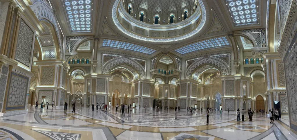 Abu Dhabi Präsidentenpalst Qasr Al Watan von innen